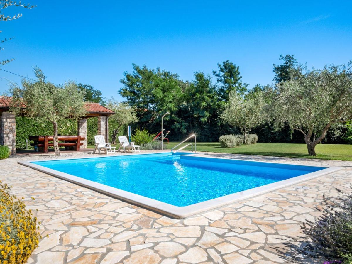 Appartement Fiore-1 By Interhome Gedići