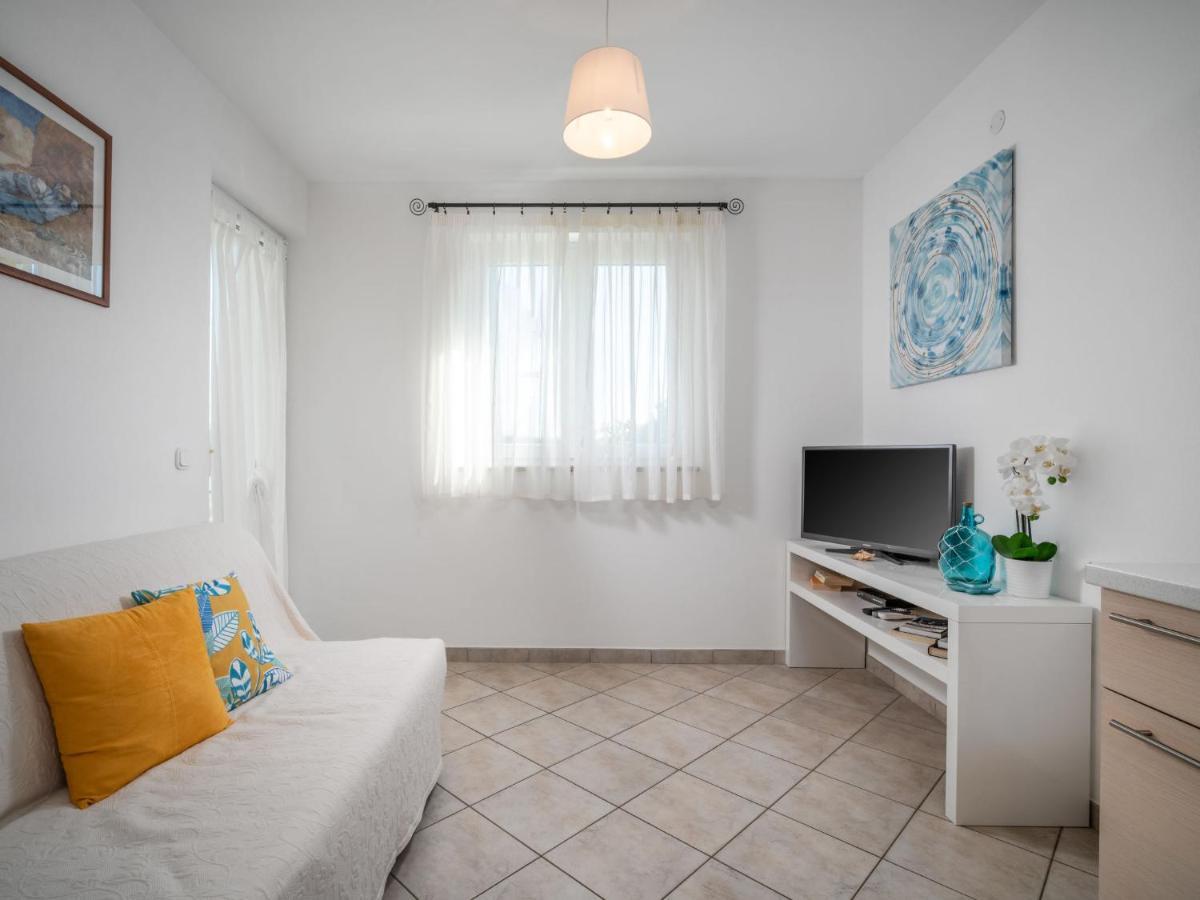 Apartment Fiore-1 By Interhome Apartment Gedici